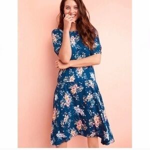 Loft floral Puff sleeve dress